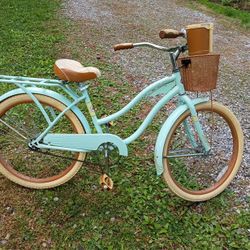 Huffy Nell Lusso 24 Inch Cruiser 