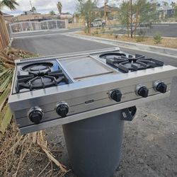 Viking 4 Burner Range
