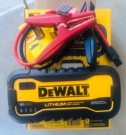 DEWALT 2500 Peak Amp Lithium Jump Starter with USB Power Bank and - DXAELJ25