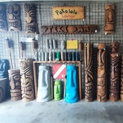 Tiki Statues 