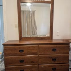 Bedroom Dresser With Mirror 