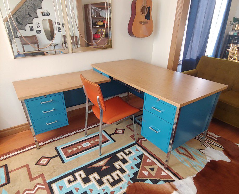 Mid Century Modern Turquoise Vanguard Furniture Executive L Shaped / Corner Tanker Desk