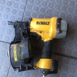 Pneumatic 15-Degree Coil Corded Siding Nailer