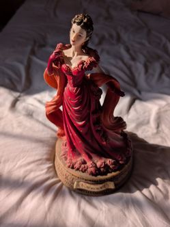 Gone With The Wind SCARLETT in Red Dress Music Box