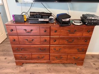 Dresser