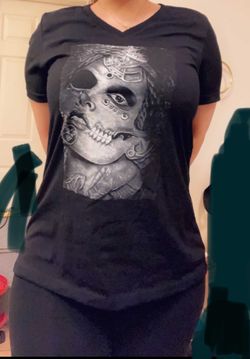 Woman V-neck Original Hamd Drawn Art