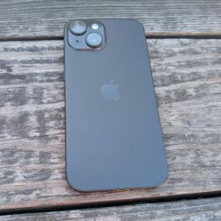 iPhone 15 Unlocked Carrier & iCloud!