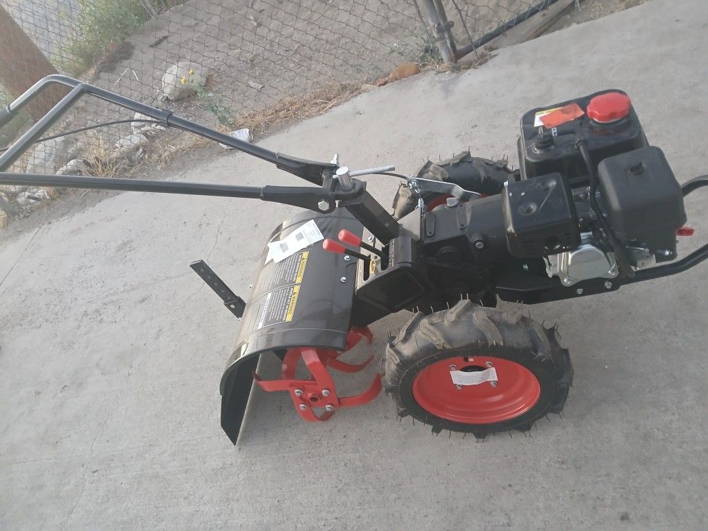 Self Propelled Legend Force Tiller 
