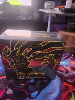 Lost Origin Elite Trainer Box