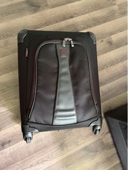 Suitcase: Tumi Tech 18" Black Unisex Spinner Suitcase B1168