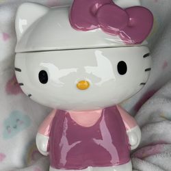 Hello Kitty Full Body Canister 