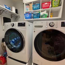 LG - Washer and Dryer with Pedestals