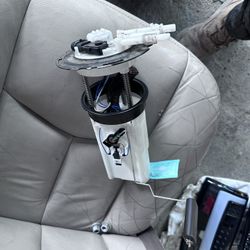 Gas Pump 2003 Chevy Tahoe Original 