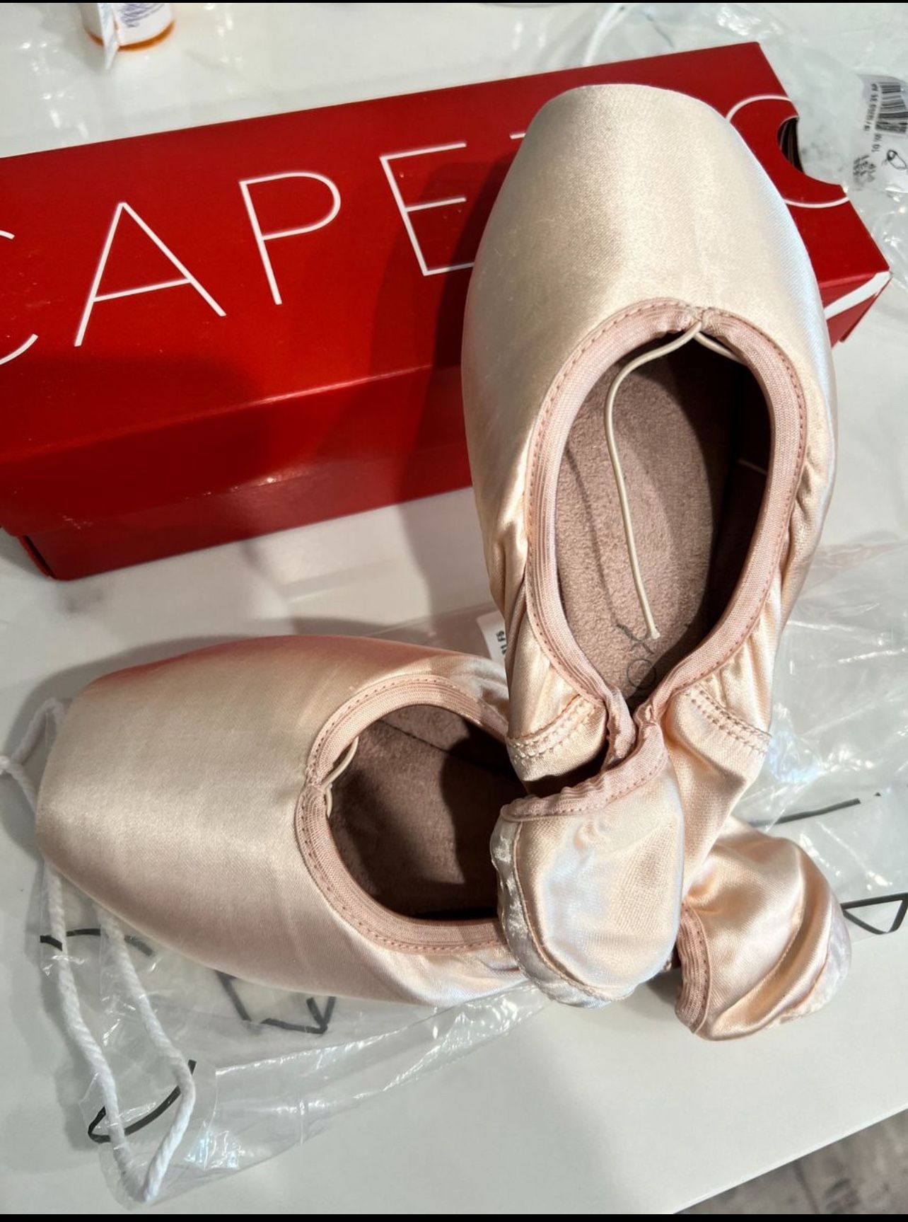 Capezio Ballet Pointe Shoes - Beans New