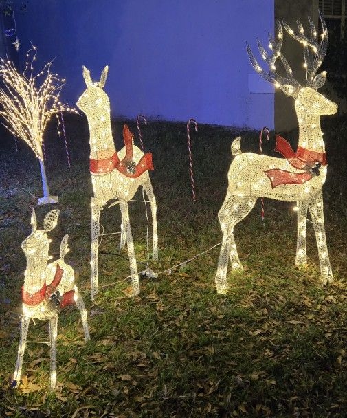 Christmas Deer Family (Deer Only )