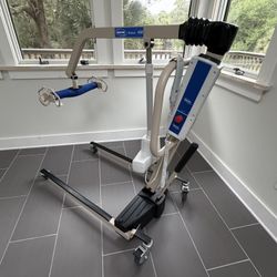 Invacare Reliant 450 Hoyer Lift