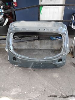 Subaru crosstrek 2024-2026 tailgate oem