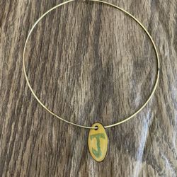 Vintage gold colored hard choker- hook closure- letter j on oval pendant 
