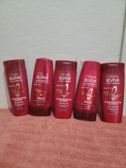 Tres shampoo y dos acondicionadores