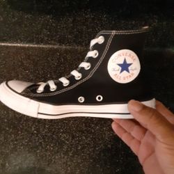 Converse womens 7 Good Condition 