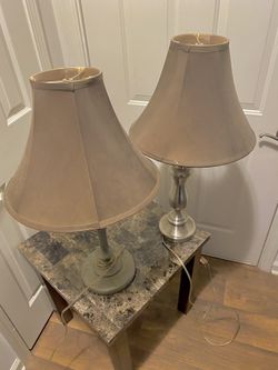 2 lamps
