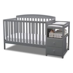 Delta Children Royal 4-in-1 Baby Crib & Changer, Grey