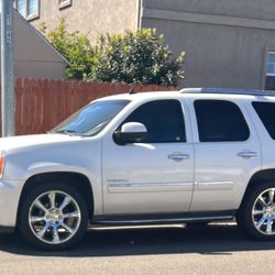2010 GMC Yukon
