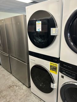 NEW LG 5.0 cu. ft. Washer 7.8 cu. ft. Dual Inverter Heat Pump Ventless Dryer Electric Washtower in White