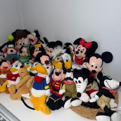 Vintage Disney Bean Bag Collection Mickey Minnie Pluto Goofy Donald LOT OF 22