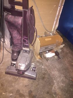 Kirby Vacuum with carpet cleaner kit lots of accessories