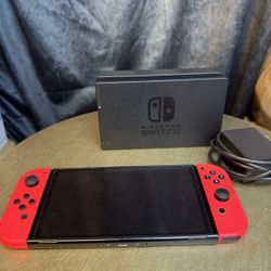 Nintendo Switch OLED console (64GB/256GB microSD)