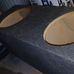 USED 'CUSTOM' PORTED/VENTED TWIN 12-INCH SUBWOOFER BOX