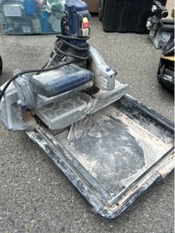 Kobalt wet saw