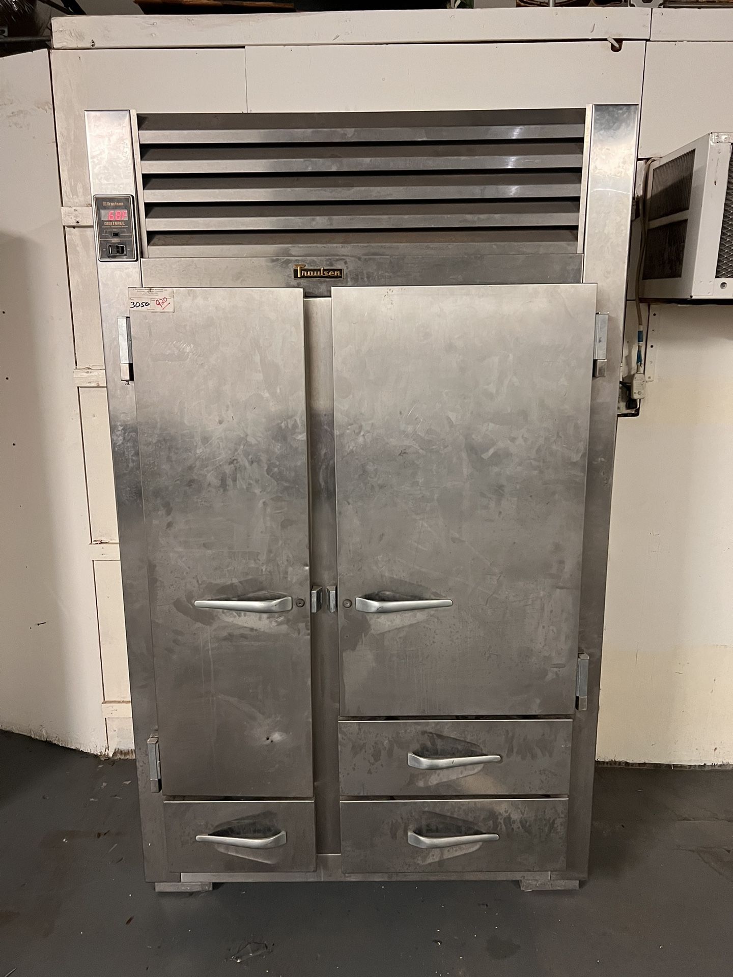 Traulsen Co. brand Commercial Freezer / Fridge Combo