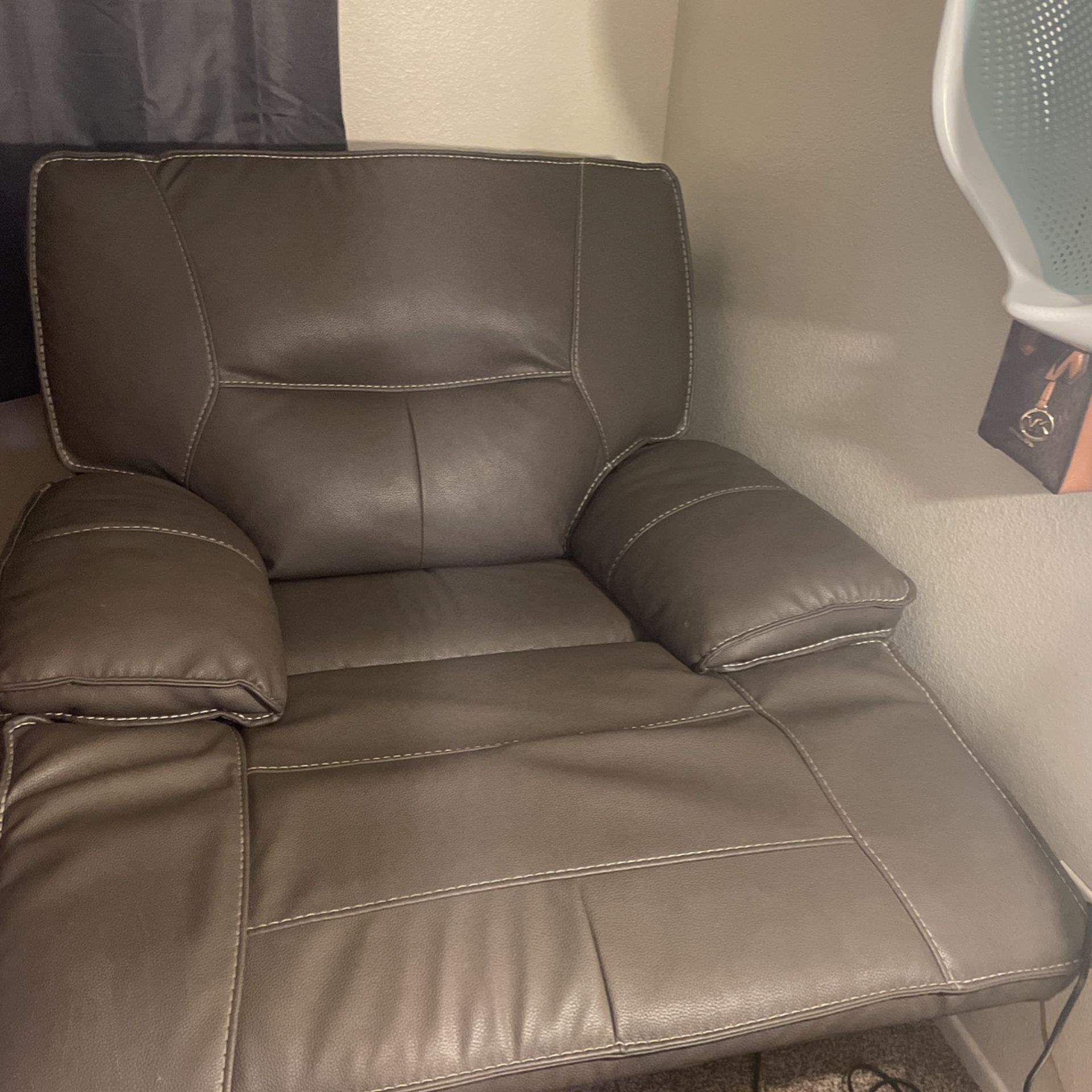 Recliner Chair 