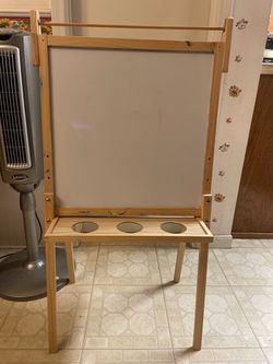 Kids easel