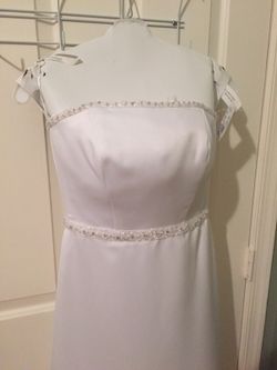 Wedding dress Brand New beach style Wedding Dress. Size 2
