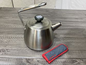 MADE IN 2Qt Kettle w/ Temp. Gauge & Handle Cover