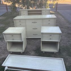 MCM Full size bedroom Set