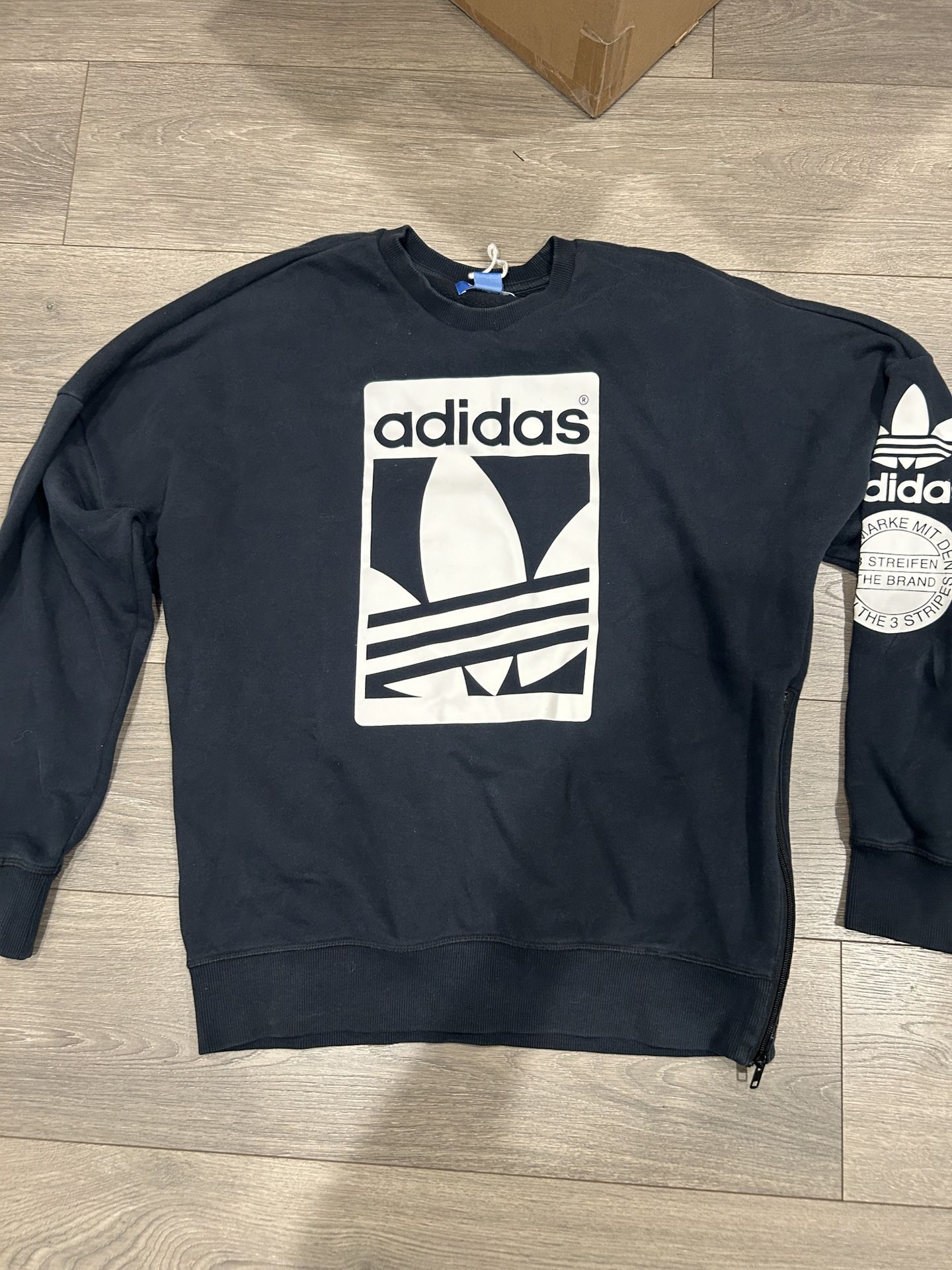 Adidas Sweater