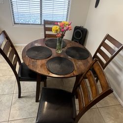 Table With 4 Chairs