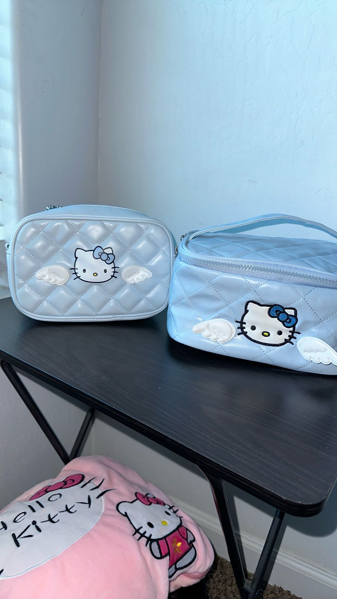 Hello Kitty makeup Bag And Purse