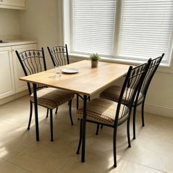Dining table set