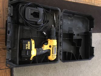 DeWalt 14.4v DRILL