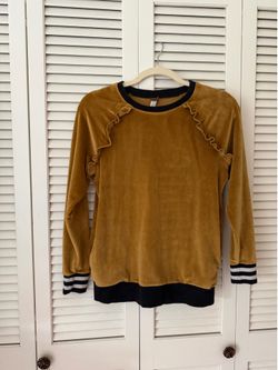 Super cute Tea Collection girls size 14 velour shirt