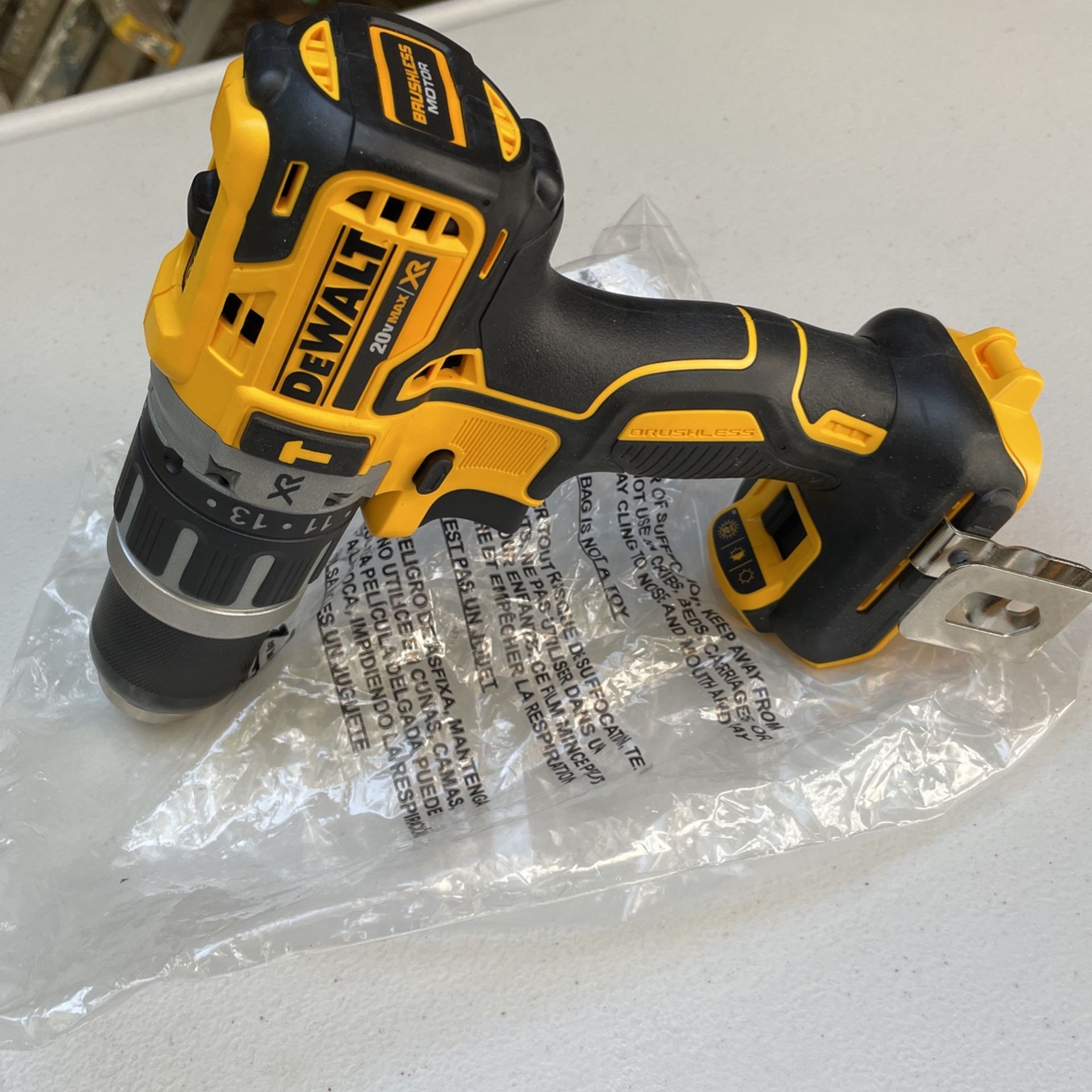 Dewalt 20V XR 1/2” Cordless Hammer / Drill Driver