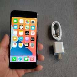 iPhone 6s - UNLOCKED - Like New  