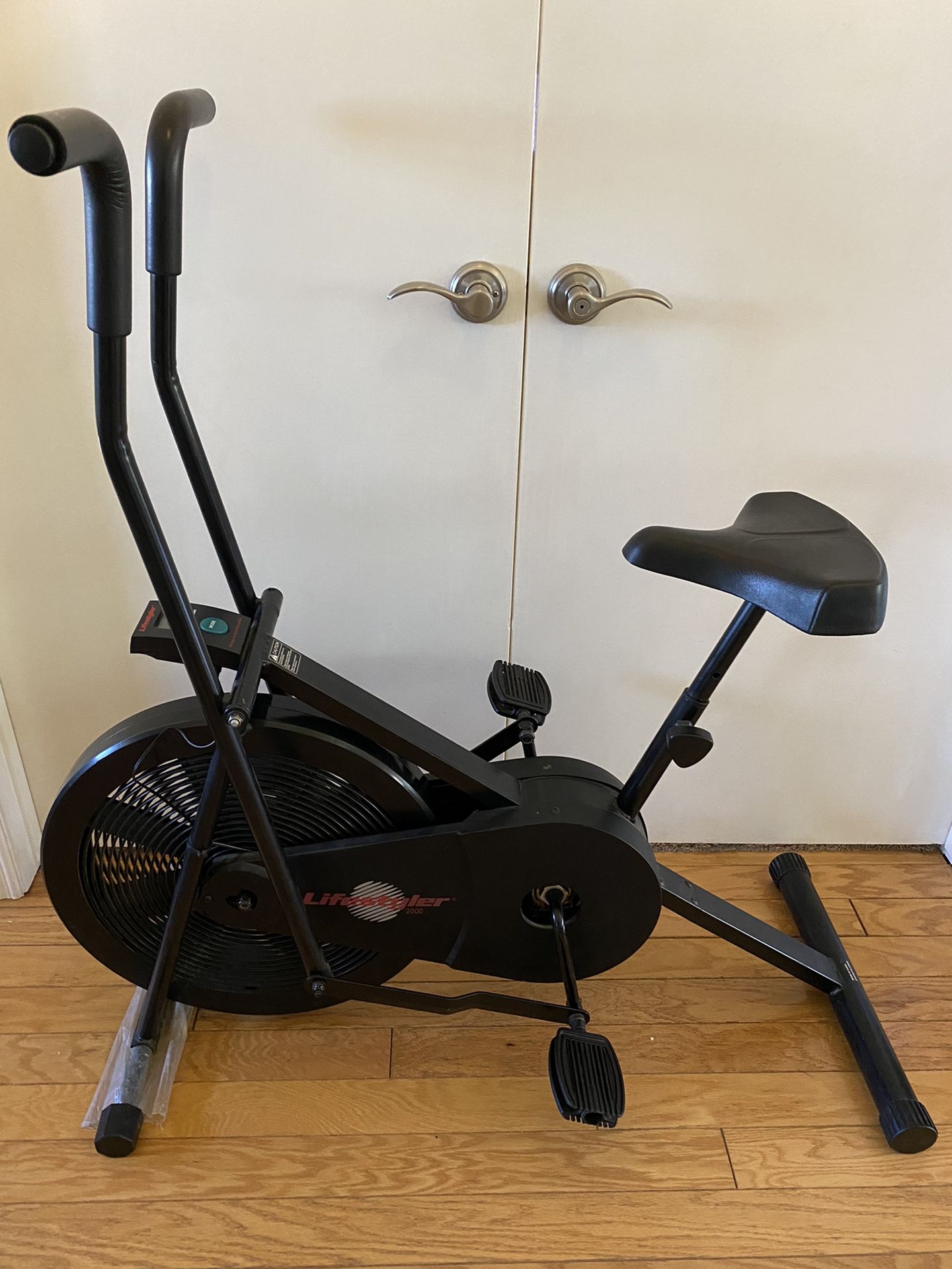 Lifestyler 2000 exercise bike