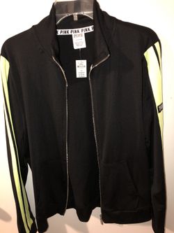New sweater size L asking 30.00
