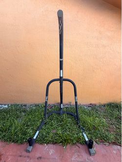 Everlast heavy bag stand